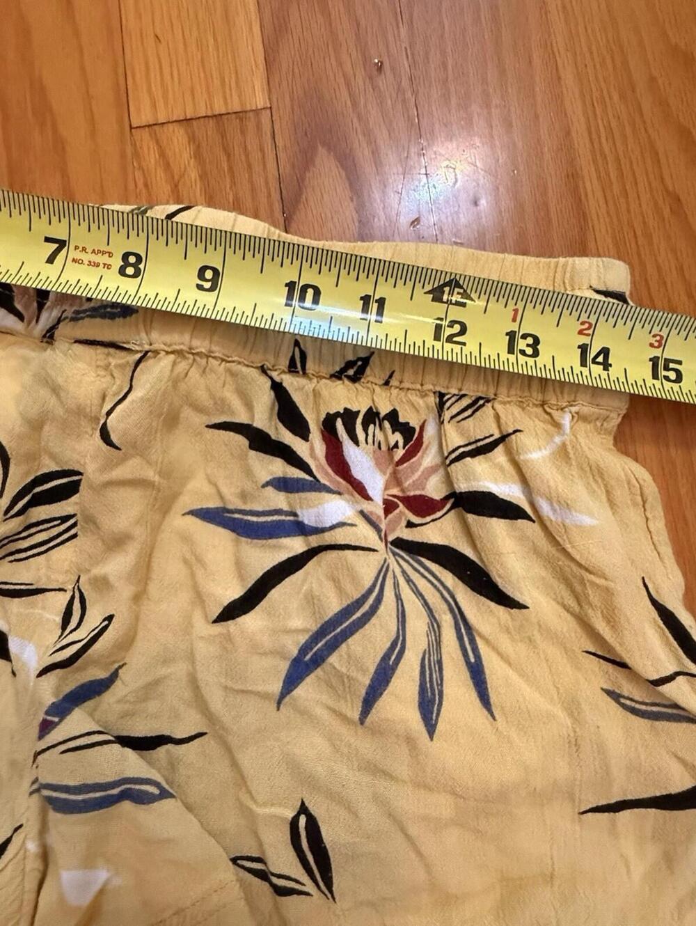 Jetty Floral Shorts Sz Medium Lightweight Drawstring - Picture 8 of 8